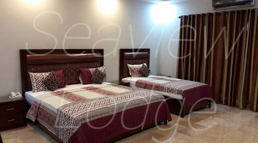 Seaview Lodge Guest House - Image 1