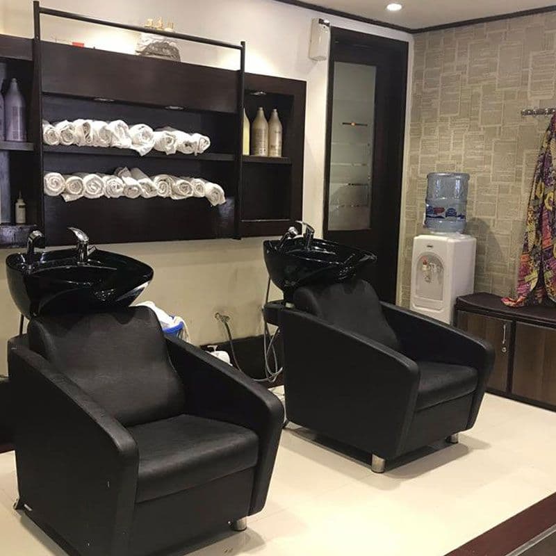 Saman Salon & Spa - Image 2