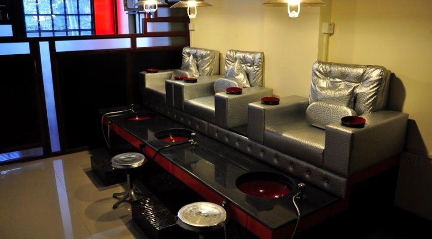 Sarwat's Ladies Salon - Image 1