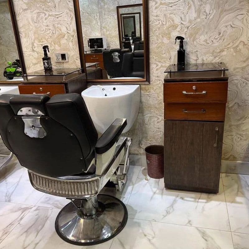 Afro Man Salon - Image 5